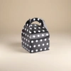 The black polka dot pattern hand-held box gift packaging box is simple, fashionable and portable Application Scenario